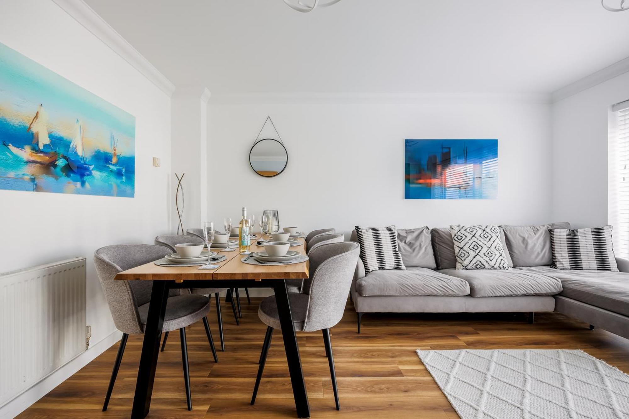 Holiday home Oasis- Short Drive To