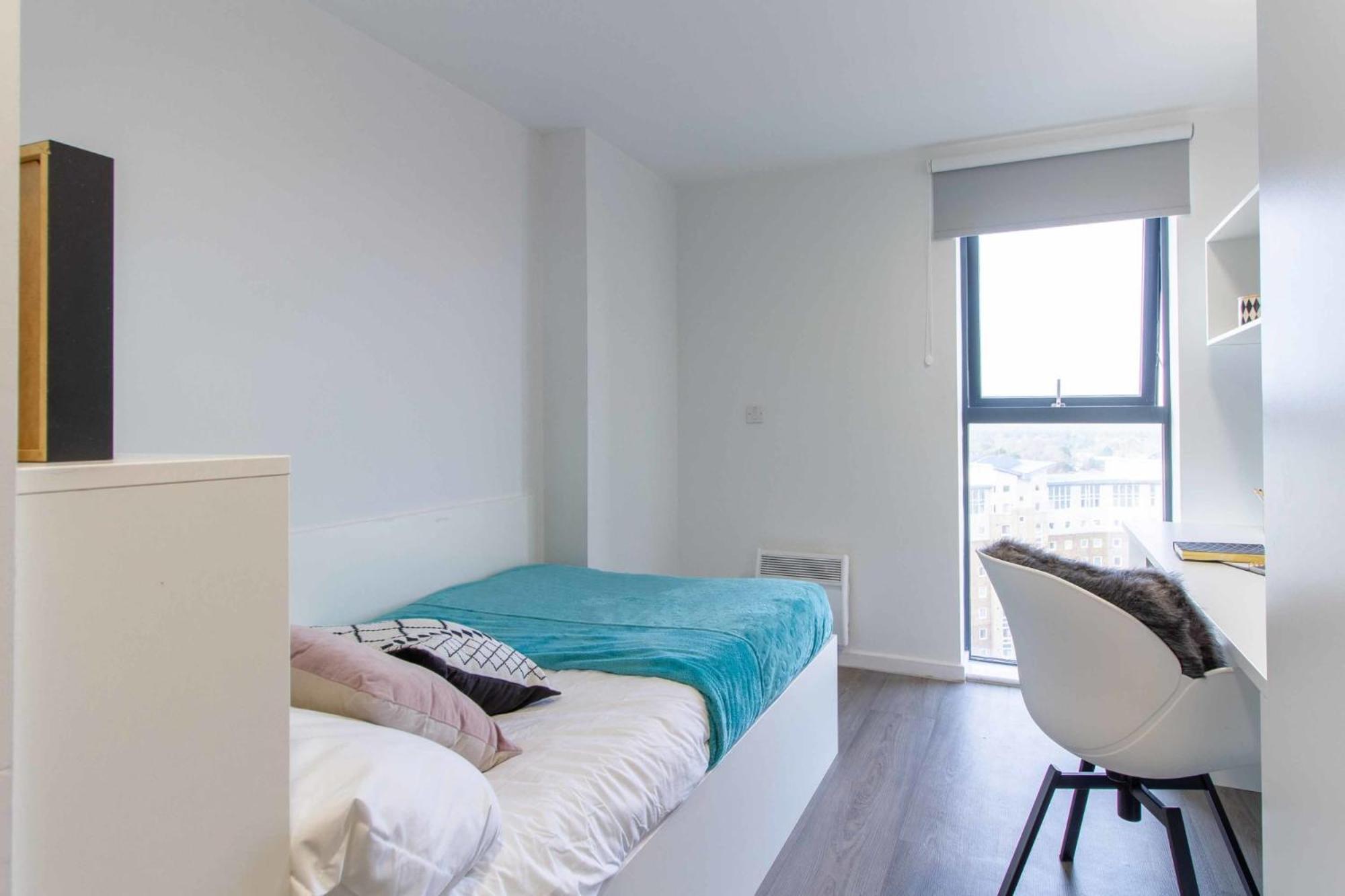 Stunning Private Ensuites At Oxford Point In Close To The Apartment Bournemouth