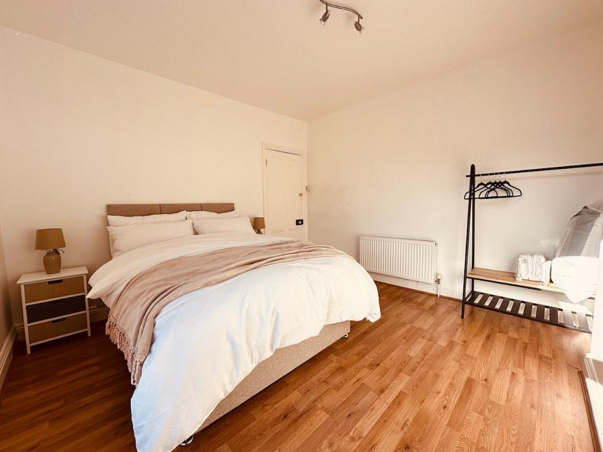 Apartment Sandy Poole Christchurch