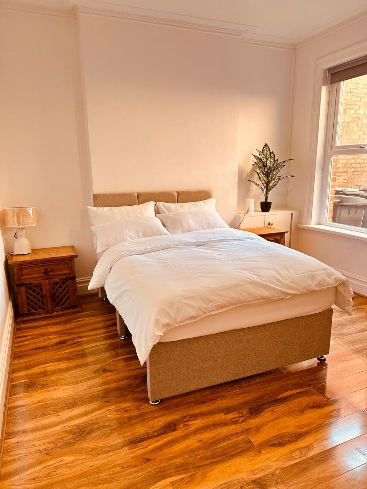 Sandy Poole Christchurch Apartment Bournemouth