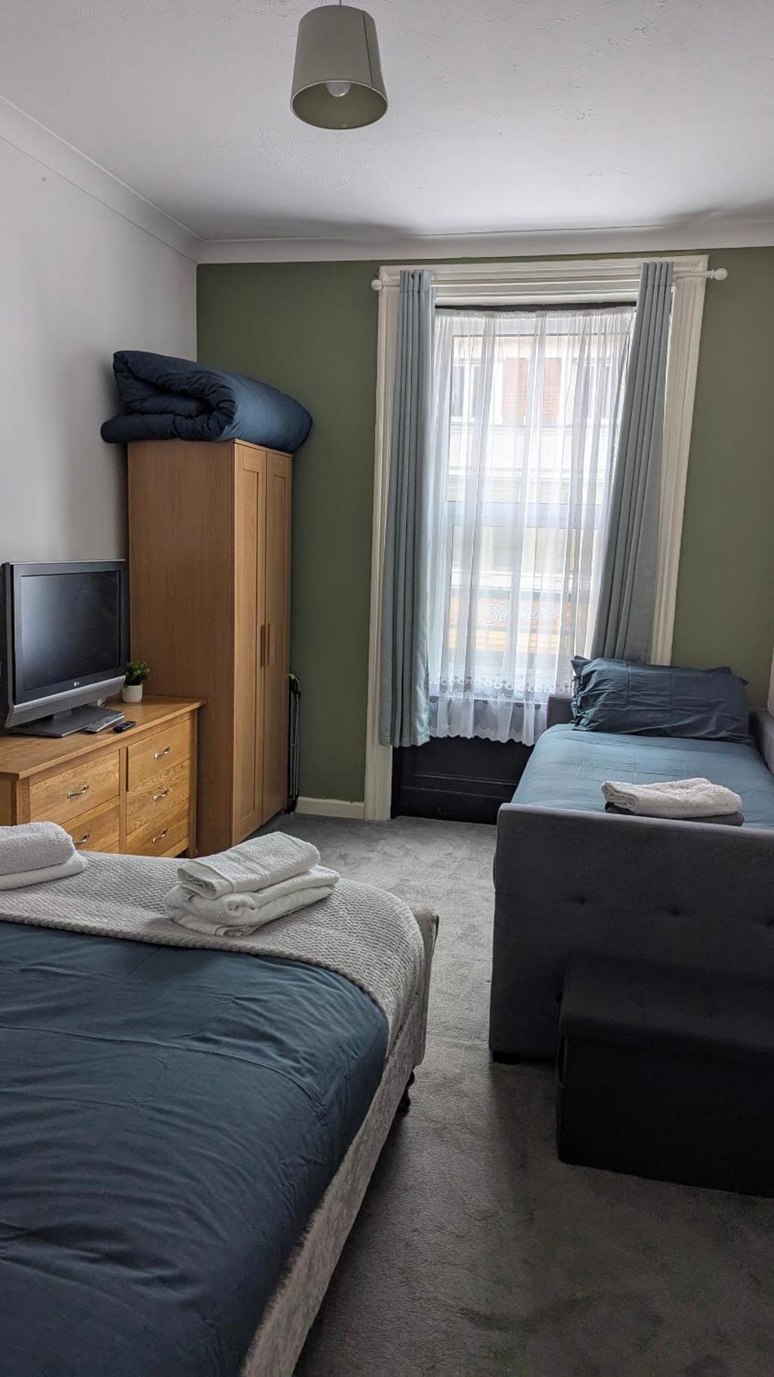 Homely In The Heart Of Town Centre - Sleeps 6 * Bournemouth