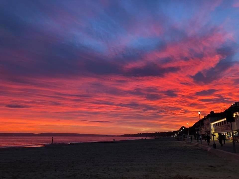 Sea Breeze * Bournemouth