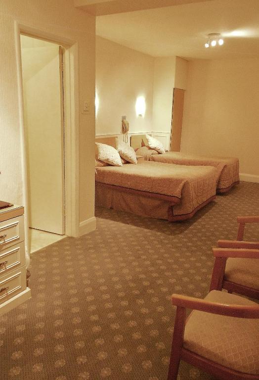 Hotel Burley Court