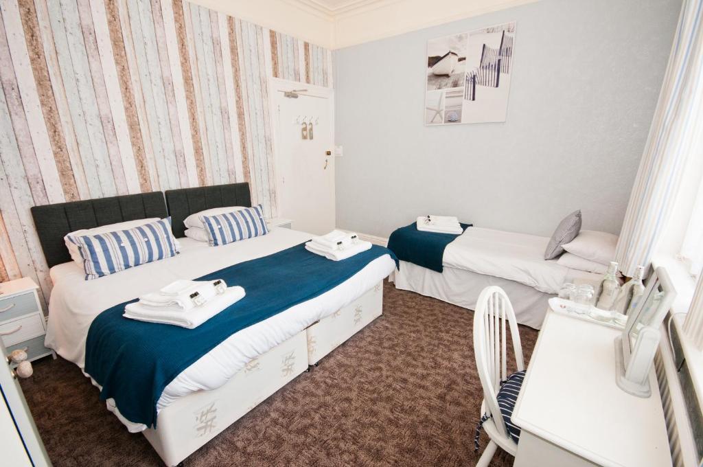 Bed & Breakfast Waves In Bournemouth