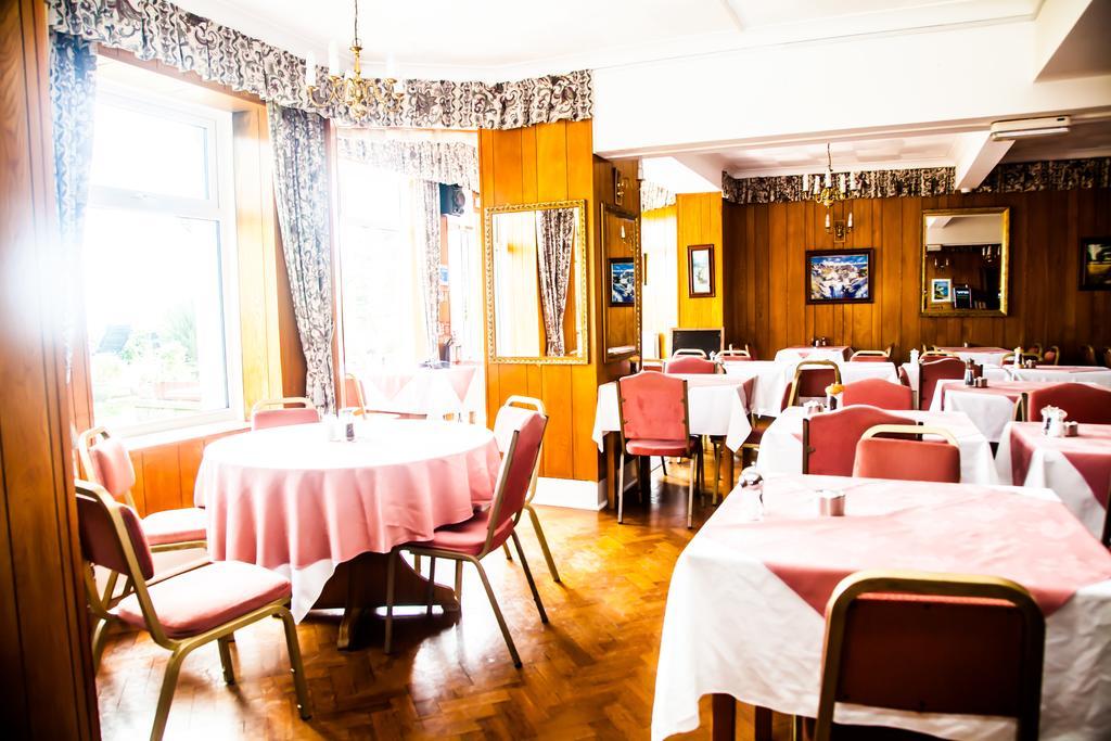 Riviera 2*