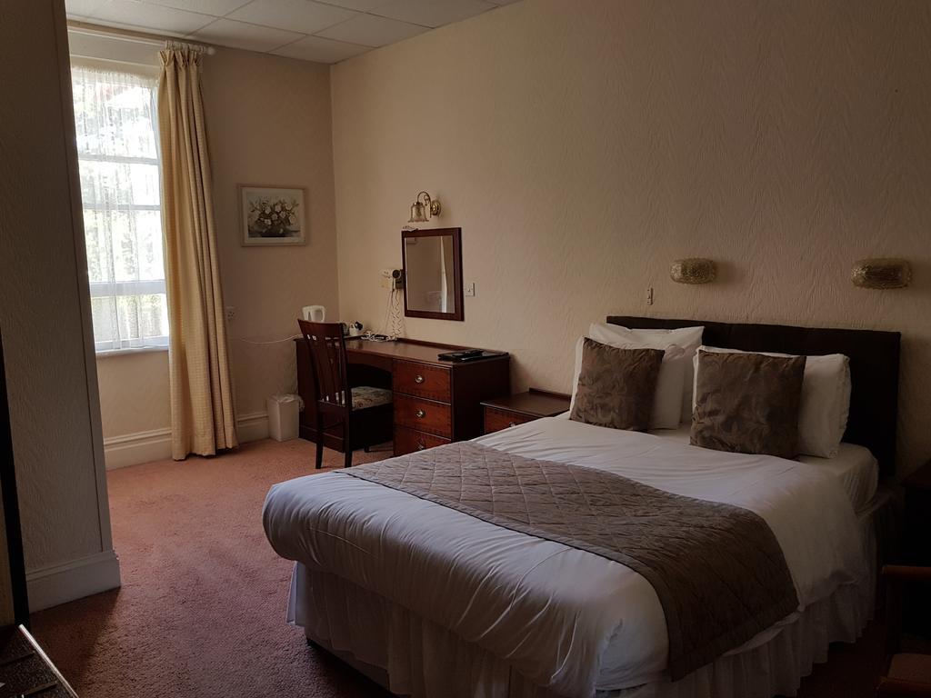 Burley Court 3* Bournemouth
