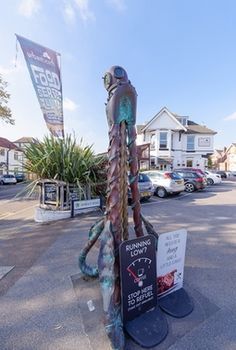 Sea Road Apartment *