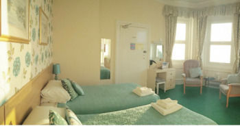 Riviera 2*