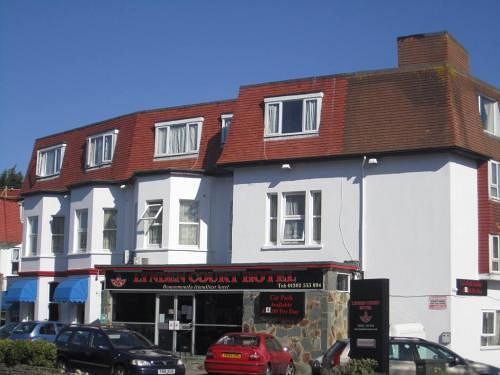 Hostel Lynden Court *
