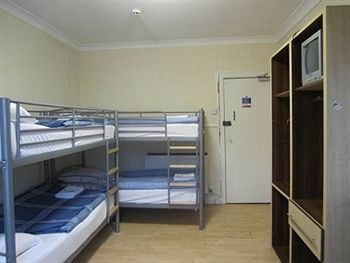 Hostel Lynden Court *