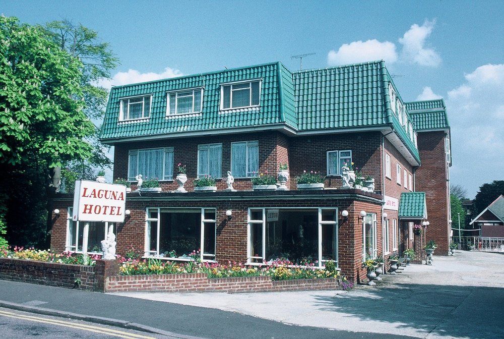 Laguna Hotel 3*