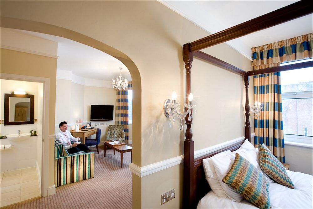 Durley Dean 4*