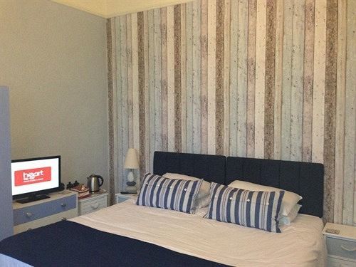 Waves In Bed & Breakfast Bournemouth