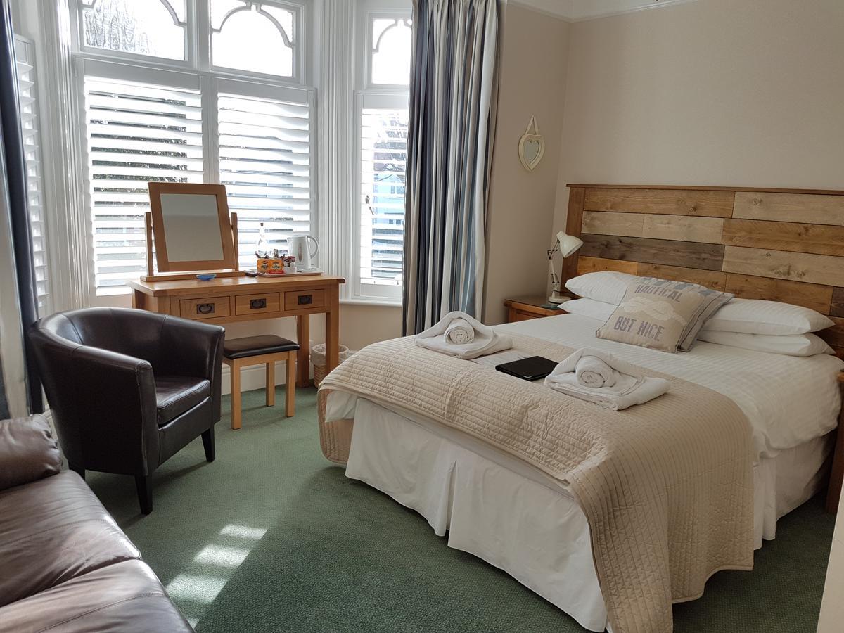 Beach Lodge Bed & Breakfast *