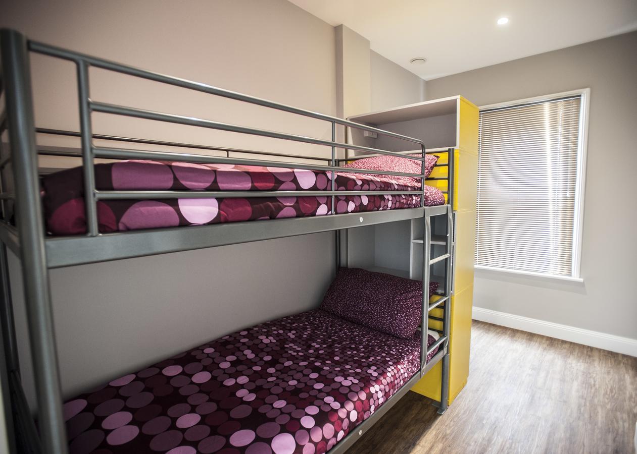 Prime Backpackers Hostel *