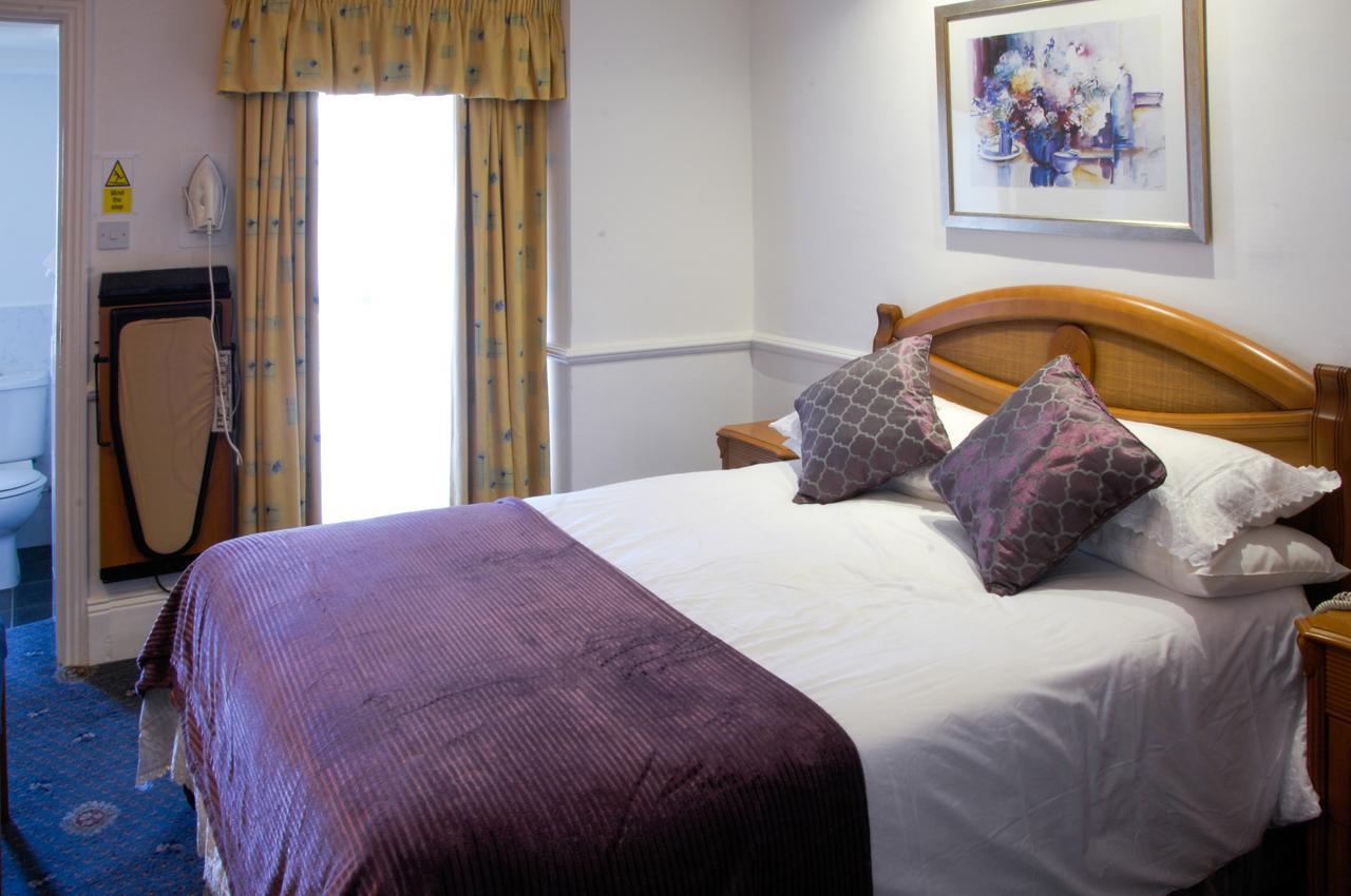 New Westcliff Hotel 3*