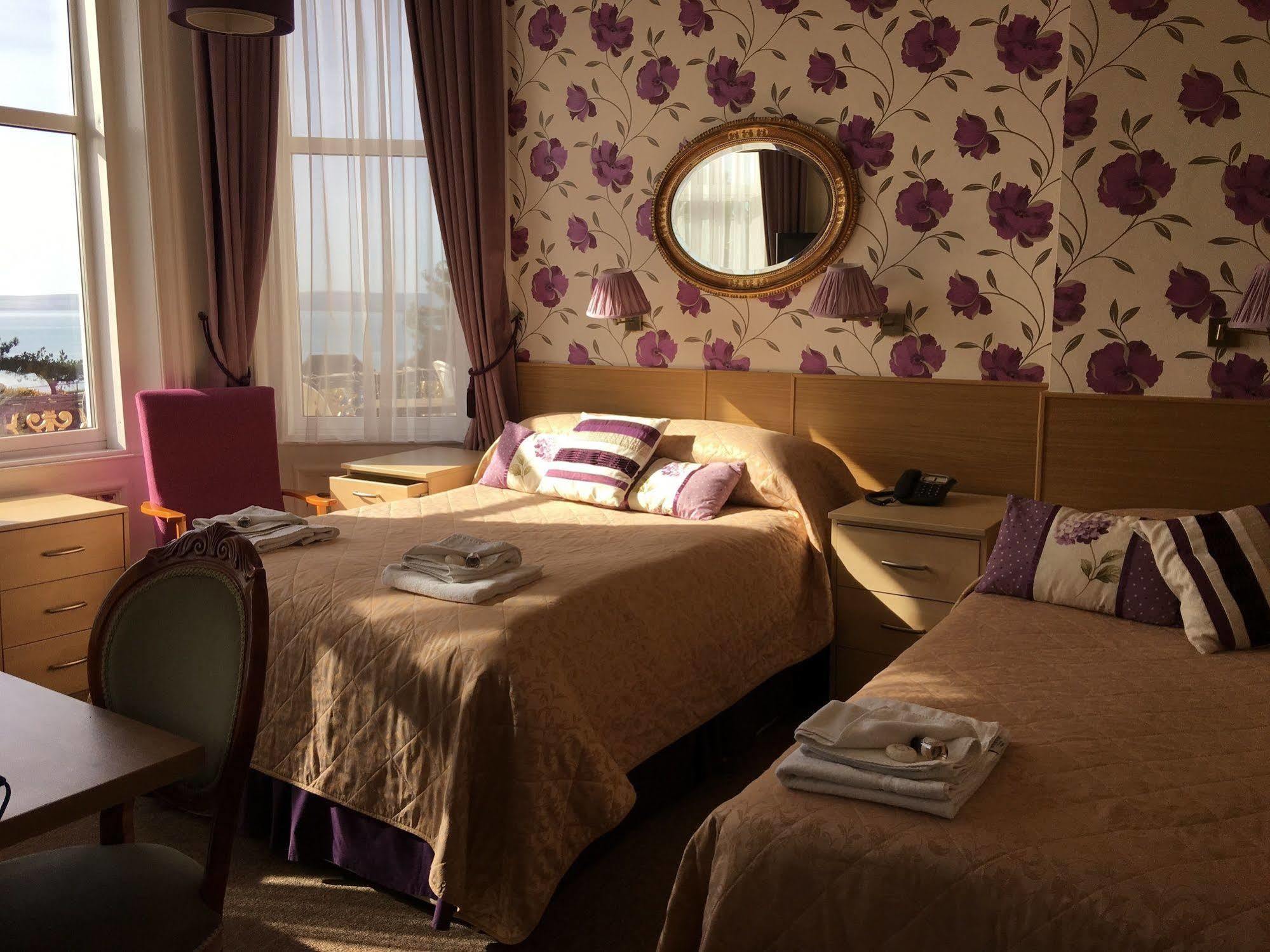 Hotel Riviera 2*