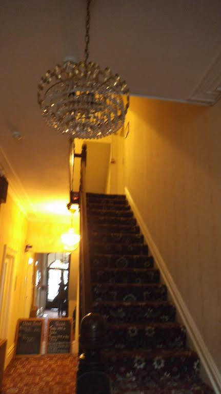 Laguna Hotel 3*