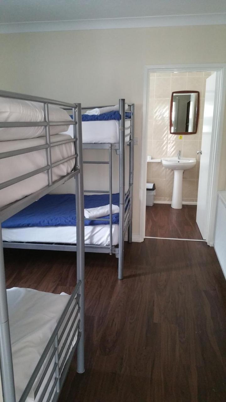 Hostel Lynden Court *