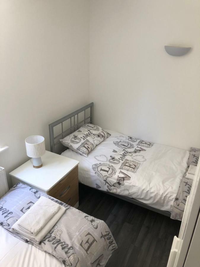 Hot Tub & Sauna Let Apartment Bournemouth