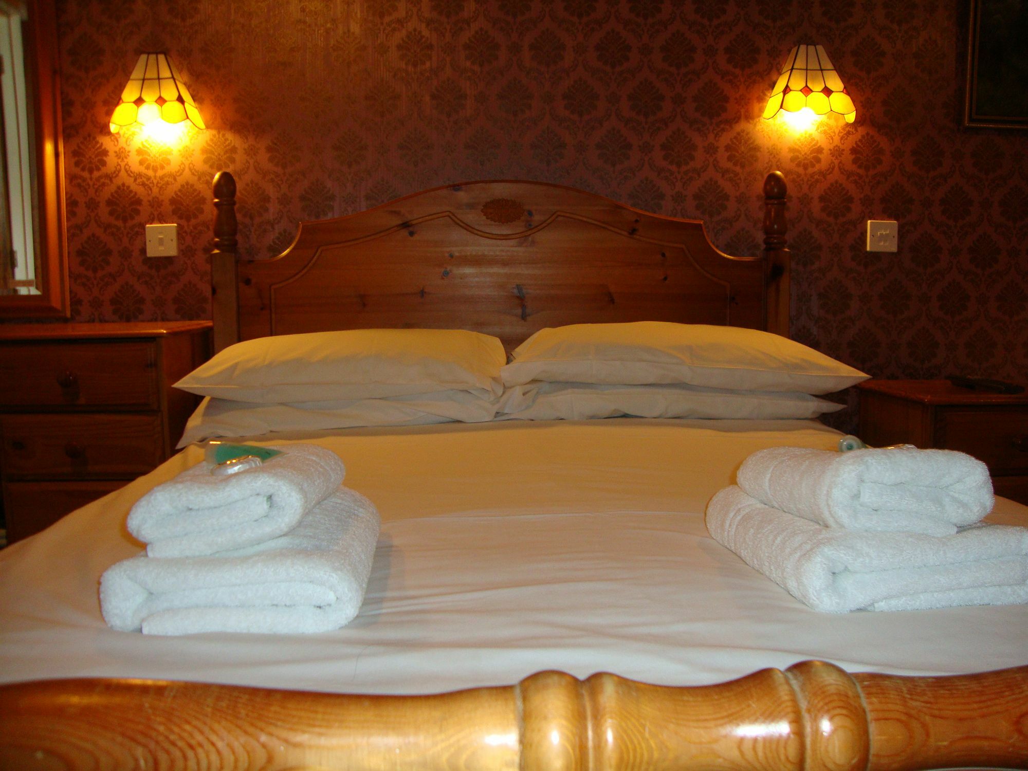 Mayfield Guest house 2*