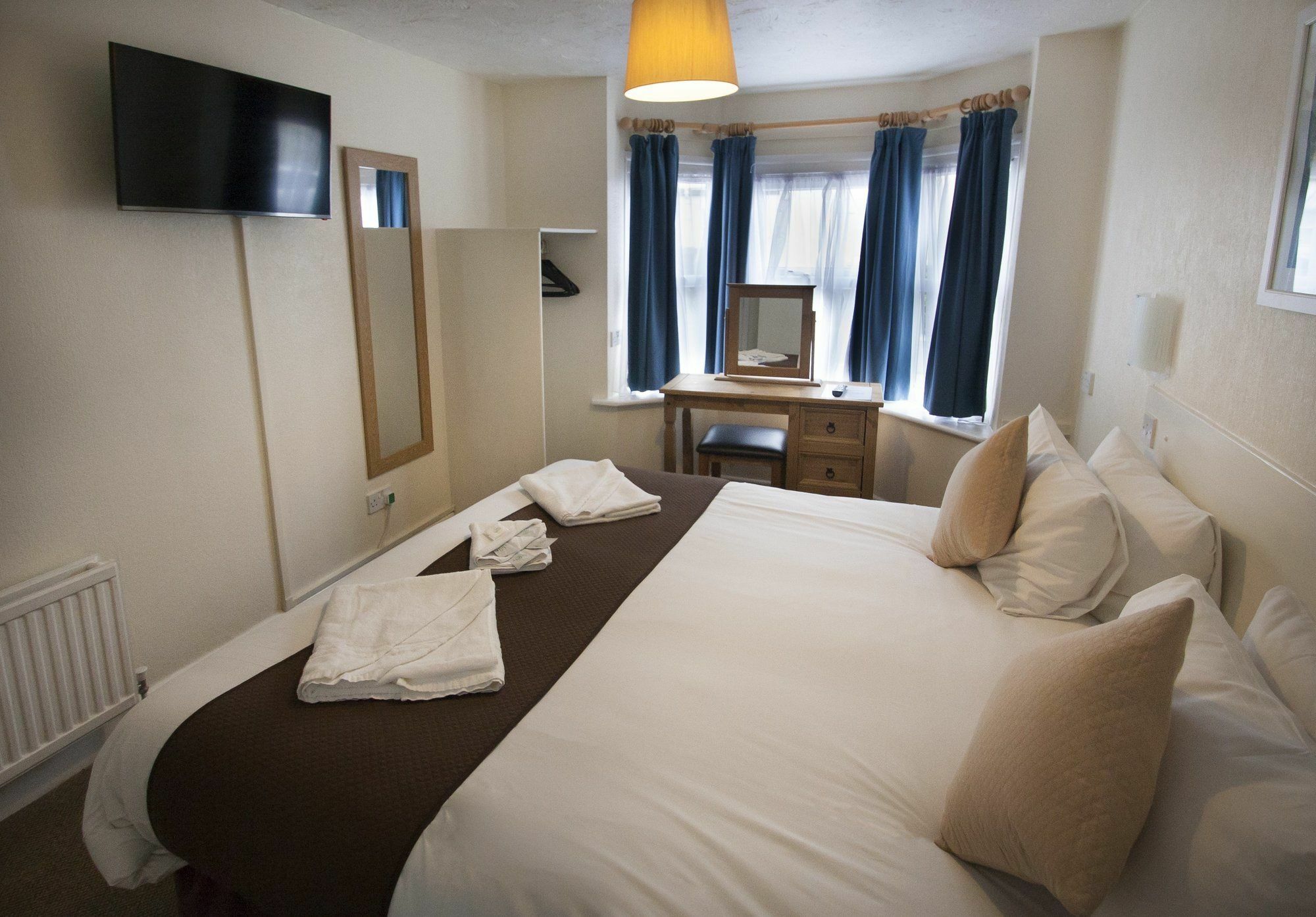 Hotel Brooklands 3*