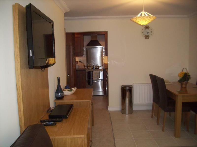 Walking Distance To , Close To Town Center Bournemouth