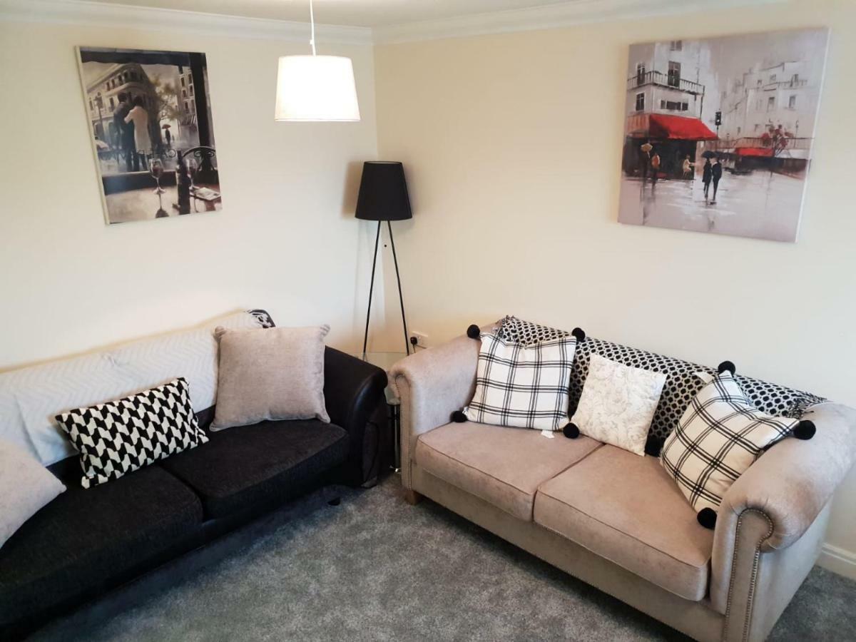 Apartment Flat 2 94a Gladstone Road East *