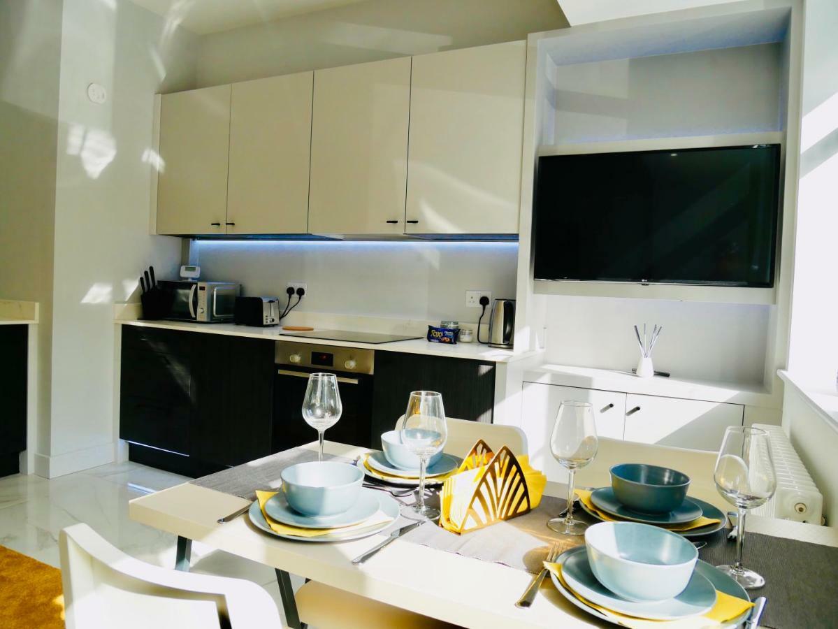 Luxury 3 Bedroom Near & Poole *