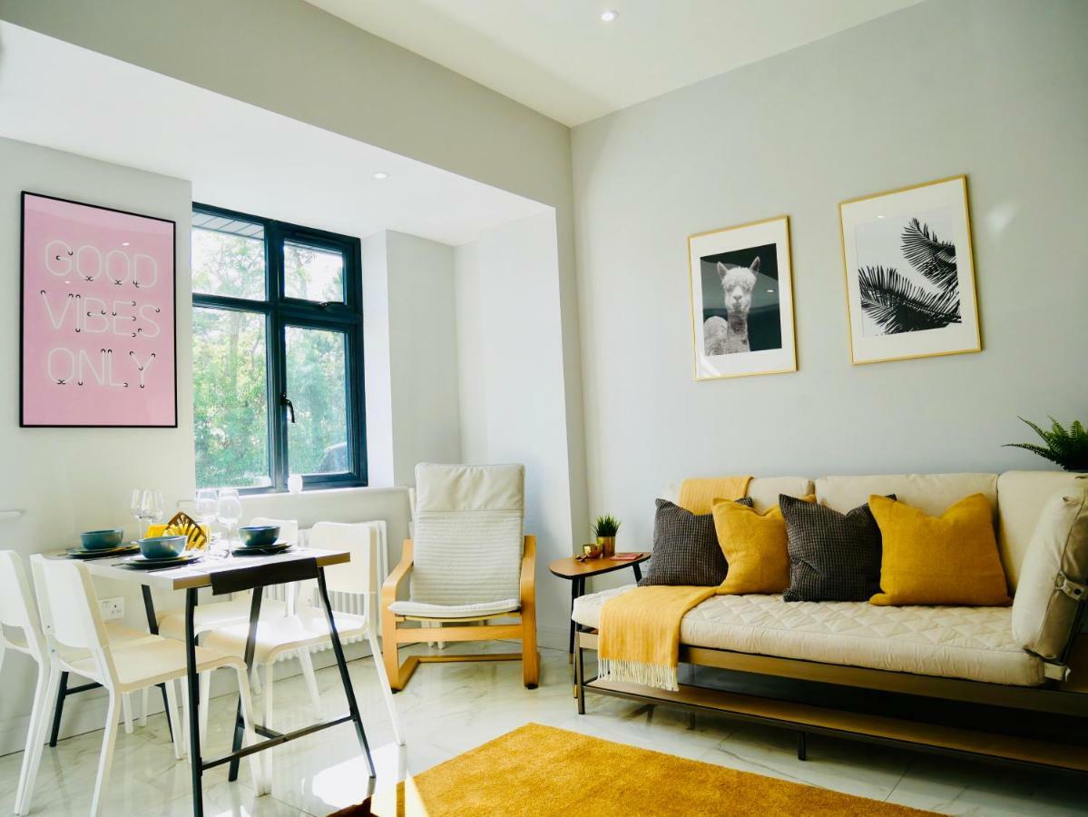 Luxury 3 Bedroom Near & Poole Apartment Bournemouth