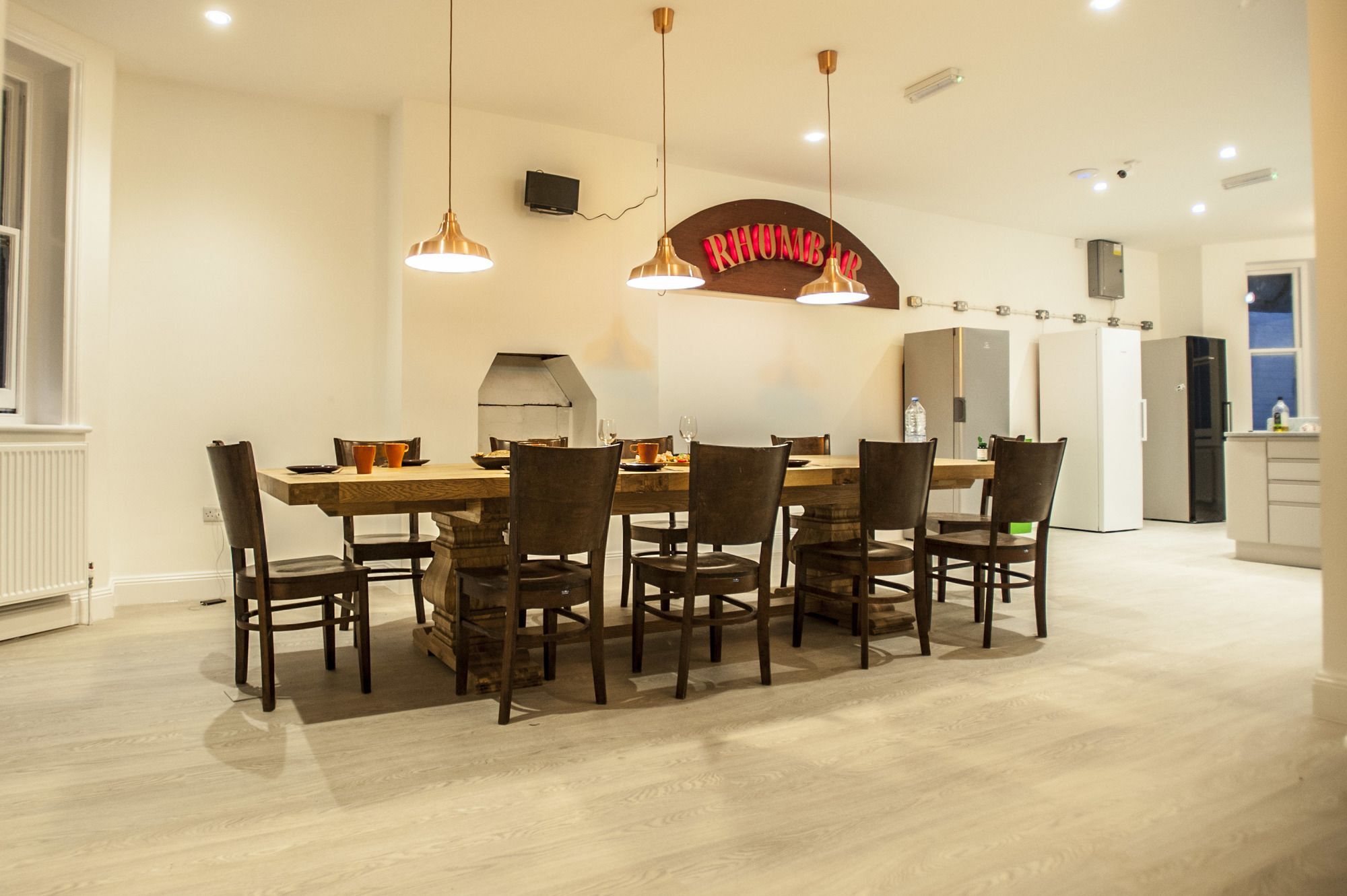 Baggies Backpackers Hotel 2*