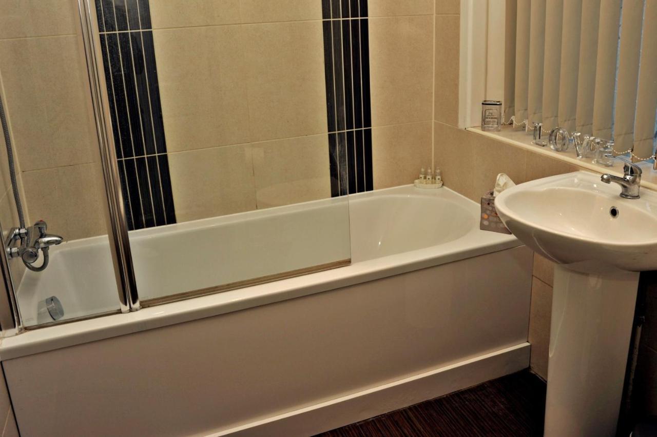 Centre Close To Apartment *