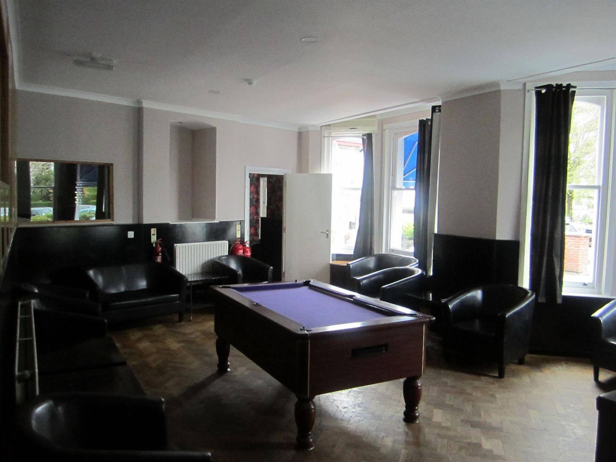 Lynden Court