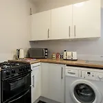 Lima Apartments Ltd-4 Beds-Large Property -Long Stay Deal-Business-Parking