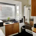 Cosy Old House Free Parking Close To Town & Beach
