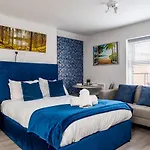 Pass The Keys Spacious Lovely 1 Bedroom Studio Town Centre