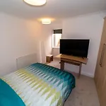 Quirky 1 Bedroom Apartment In Boscombe