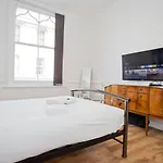 Digby Apartment - Prime Town Centre Location - Close To The Beach!