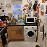 Captivating 1-Bed Apartment In Bournemouth