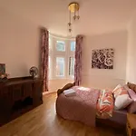 Seaside Rentals Bournemouth Centre - Large 3Br, Wifi, Beach 8 Min Walk