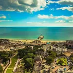 Luxury 3 Bedroom Apartment Close To Beach, Bournemouth & Meyrick Park