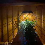 Stylish 1 Bedroom Studio Outdoor Area And Hot Tub