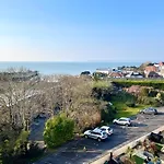 Sea View Family Stay By Beach Gym & Parking