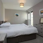 Bournecoast: Modern Flat With Sea Views - Fm6194