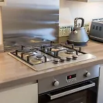 Bournemouth Sea Views, 2 Bed, Lift, Close To Shops