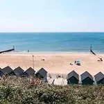 Bournemouth Sea Views, 2 Bed, Lift, Close To Shops