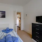 4 Bed In Bournemouth 78807