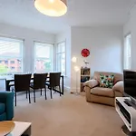 4 Bed In Bournemouth 78807