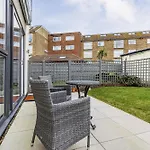 Beach Front Getaway - Luxury Apt With Large Garden