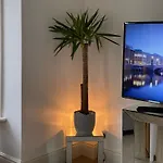 5 Min From The Beach En Suite Room In Guest House